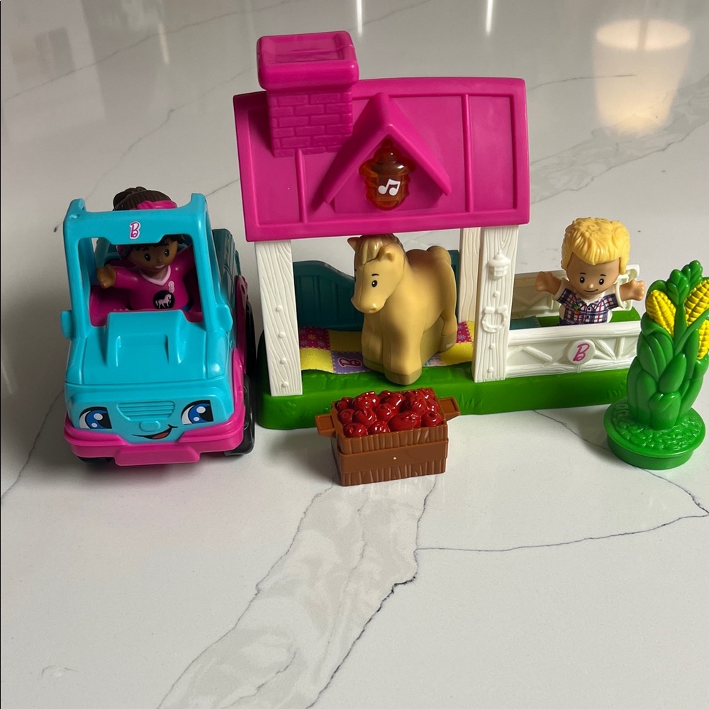 Fisher-Price little people Barbie Horse Stable playset